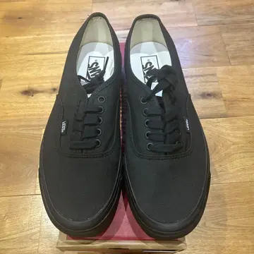 VANS 오센틱 올블랙 10.5 US