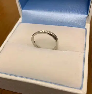 플라티나 다이아몬드 반지