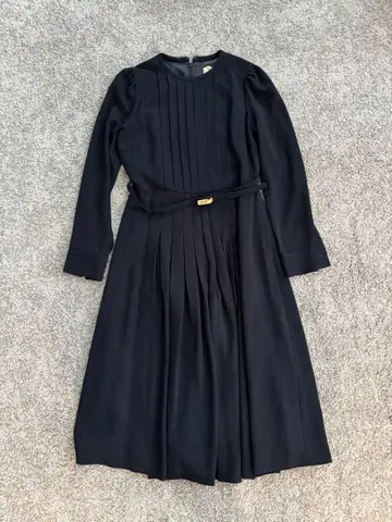 CELFORD 네이비 긴팔 원피스