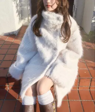 mellowneon 3way 스탠드 카라 샤기 코트 아이보리