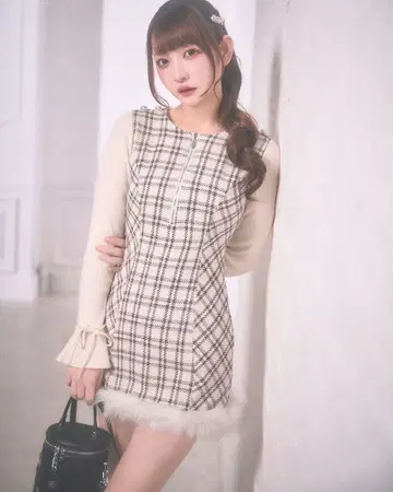 미셸 마카롱 트위드 체크 도킹 원피스