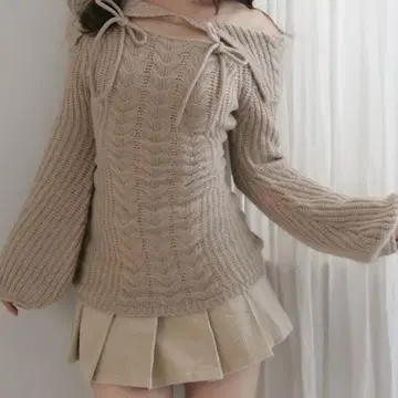 Aura 케이블 니트 탑 베이지