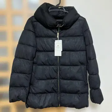 후드 부착 블랙 다운 자켓 사이즈 38