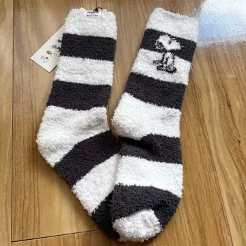 택 포함 새상품 ] 젤라또피케 x 스누피 복슬복슬 삭스