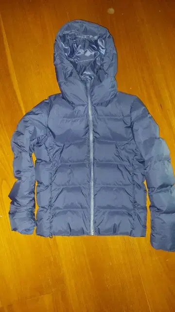 UNIQLO 네이비 심리스 다운 자켓