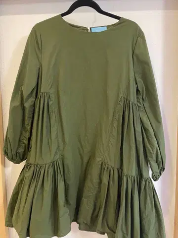 Merlette 올리브색 티어드 드레스