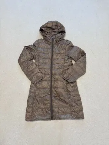 [무료배송] 유니클로 롱 프리미엄 다운 울트라 라이트 M 다운 90%