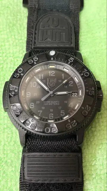 LUMINOX 네이비씰 3000/3900 V3 블랙아웃