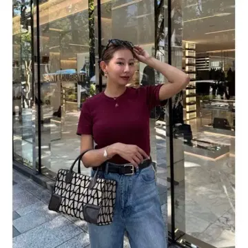 Her lip to Trois Logo Ribbed Tee M