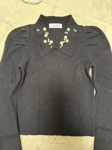 dazzlin 오너먼트 칼라 리브 상의