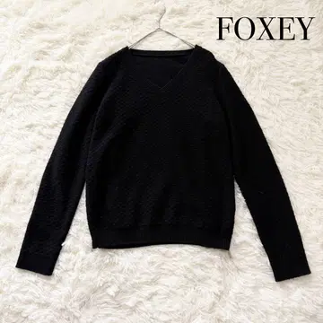 새상품급 FOXEY 폭시 사이드 지퍼 V넥 니트 캐시미어 혼방