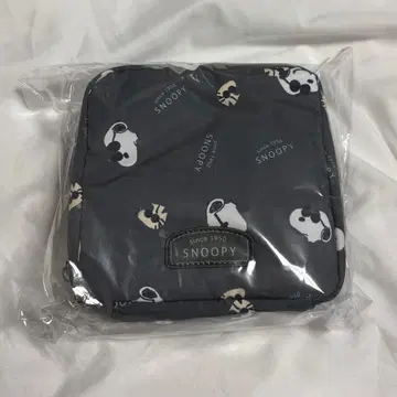 스누피 넉넉한 트래블 파우치 조 쿨