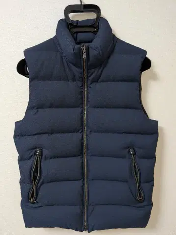 네이비 다운 베스트 후드 부착