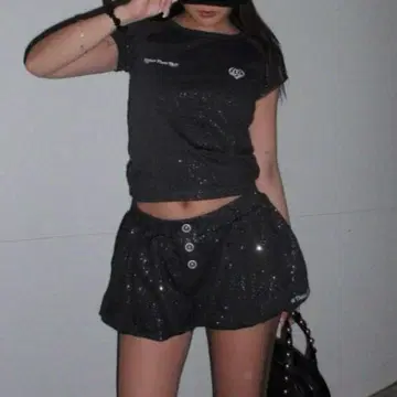 HTH glitter cropped tee 글리터 크롭 티셔츠