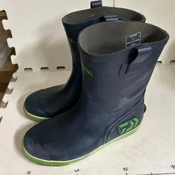 다이와 데크 부츠