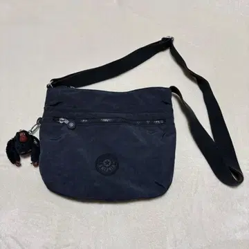 y122220 Kipling 숄더백 고릴라 스트랩 지퍼