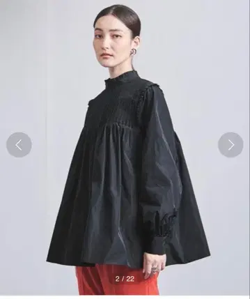 UNITED ARROWS P 타프타 프릴 하이넥 블라우스