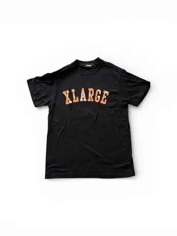 XLARGE 블랙 T셔츠 S사이즈