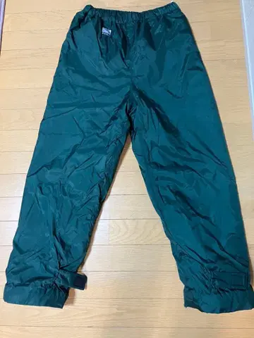 다크 그린 나일론 팬츠 토레이 엔트란트 K