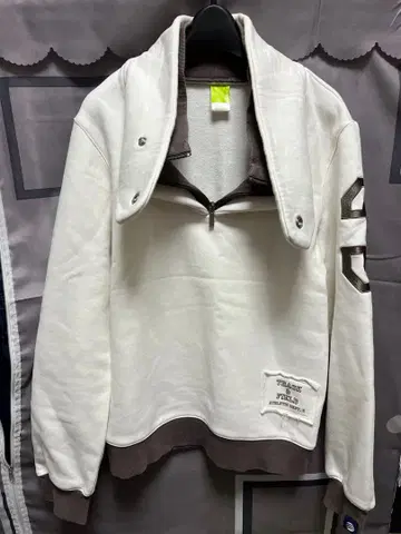 TRACK & FIELD 지퍼 후드 트레이닝복