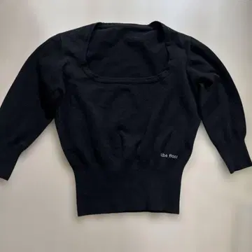 Alba Rosa 블랙 니트