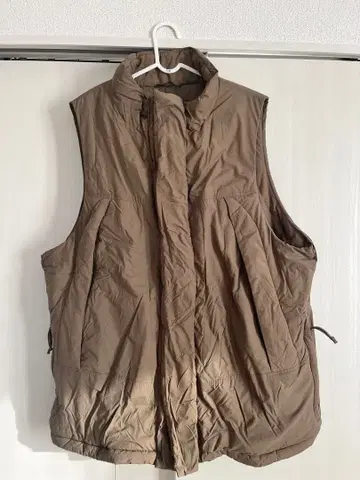 Primaloft 브라운 다운 베스트