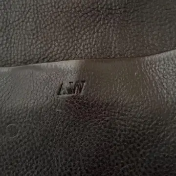 A.W. 가죽 숄더백