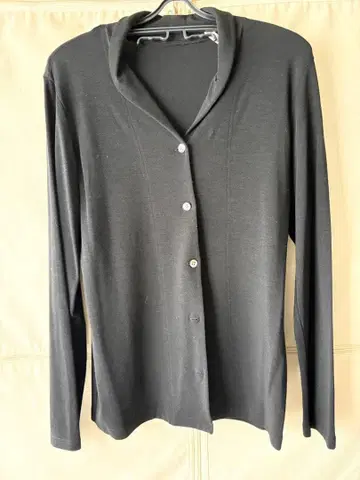 레킵 요시에 이나바 티셔츠 블랙