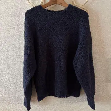 BEAUTY&YOUTH 부클레 니트 볼륨 슬리브 풀오버