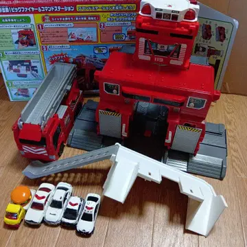 타카라토미 토미카 빅 파이어 & 커맨드 스테이션 덤 포함