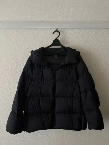 유니클로 울트라 라이트 다운 자켓 M 블랙