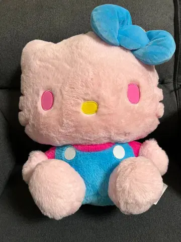 헬로키티 핑크와 하늘색 인형 봉제 인형 산리오