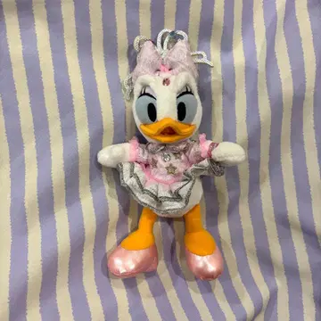 빌리브 씨 오브 드림스 디즈니 데이지 인형 배지 미니