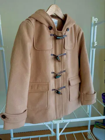 베이지 후드 부착 더플 코트