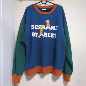 세서미 스트릿 맨투맨 새상품급