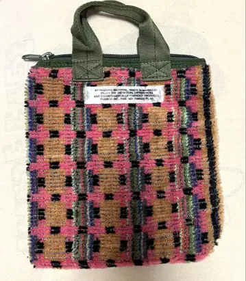 푸에브코 기하학 패턴 토트백