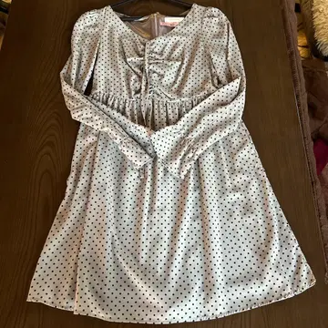 MINIMUM 베이지 도트 무늬 긴팔 원피스