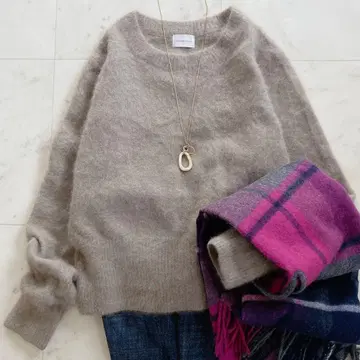 새상품급 그린 라벨 릴랙싱 헤어리 컴팩트 풀오버 니트 브라운