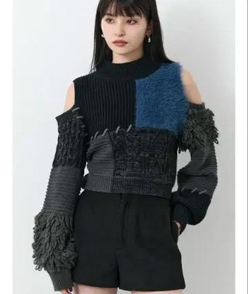 MURUA 마테리얼 MIX 숄더 오픈 니트