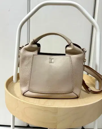 훌라 2way 숄더백 미니백 가죽 질다 핑크 베이지 계열