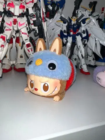 러브브 THE MONSTERS 1:00 A.M 리딩 타임 2