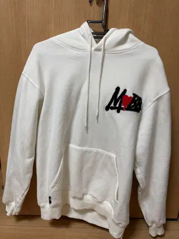 MOBB 화이트 후드티