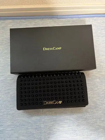 DRESSCAMP 스터드 장지갑 블랙