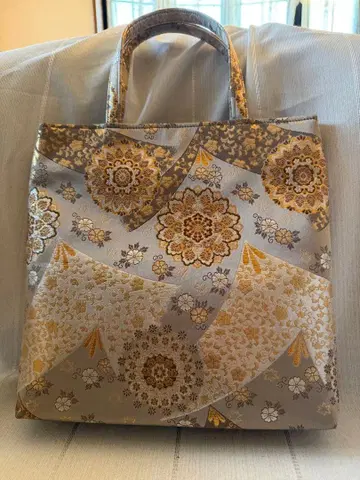 일본 의류용 백 실버 골드 꽃무늬