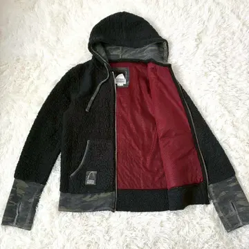 새상품급 셰라 디자인스 플리스 집업 후디 카모플라쥬 M 절개