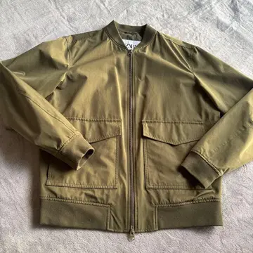 ZARA 올리브 그린 점퍼 M 사이즈 카키