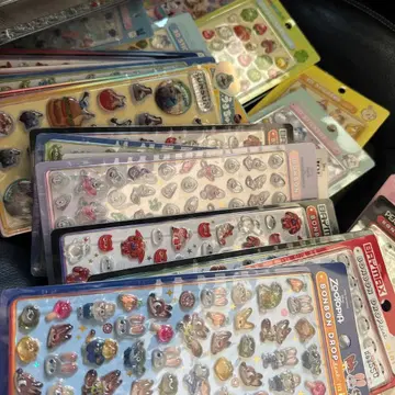 오늘 20시에 본드 드롭 판매합니다. 모자 꽁지 드롭 씰