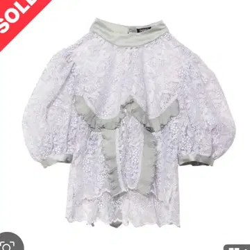 화이트 레이스 벌룬 소매 상의