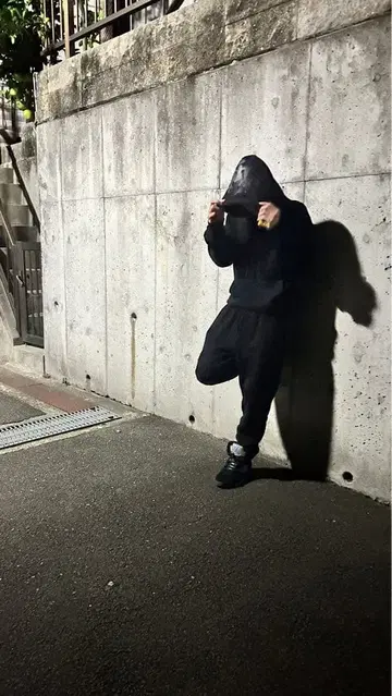 Syna World Track suit