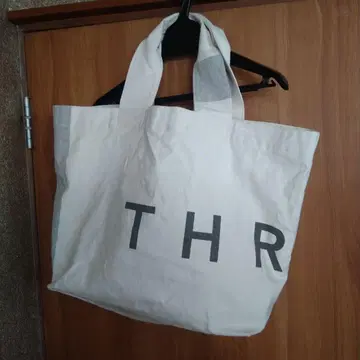 THREE 아오야마 토트백 화이트